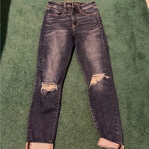 American Eagle Women's Distressed Blue Jeans